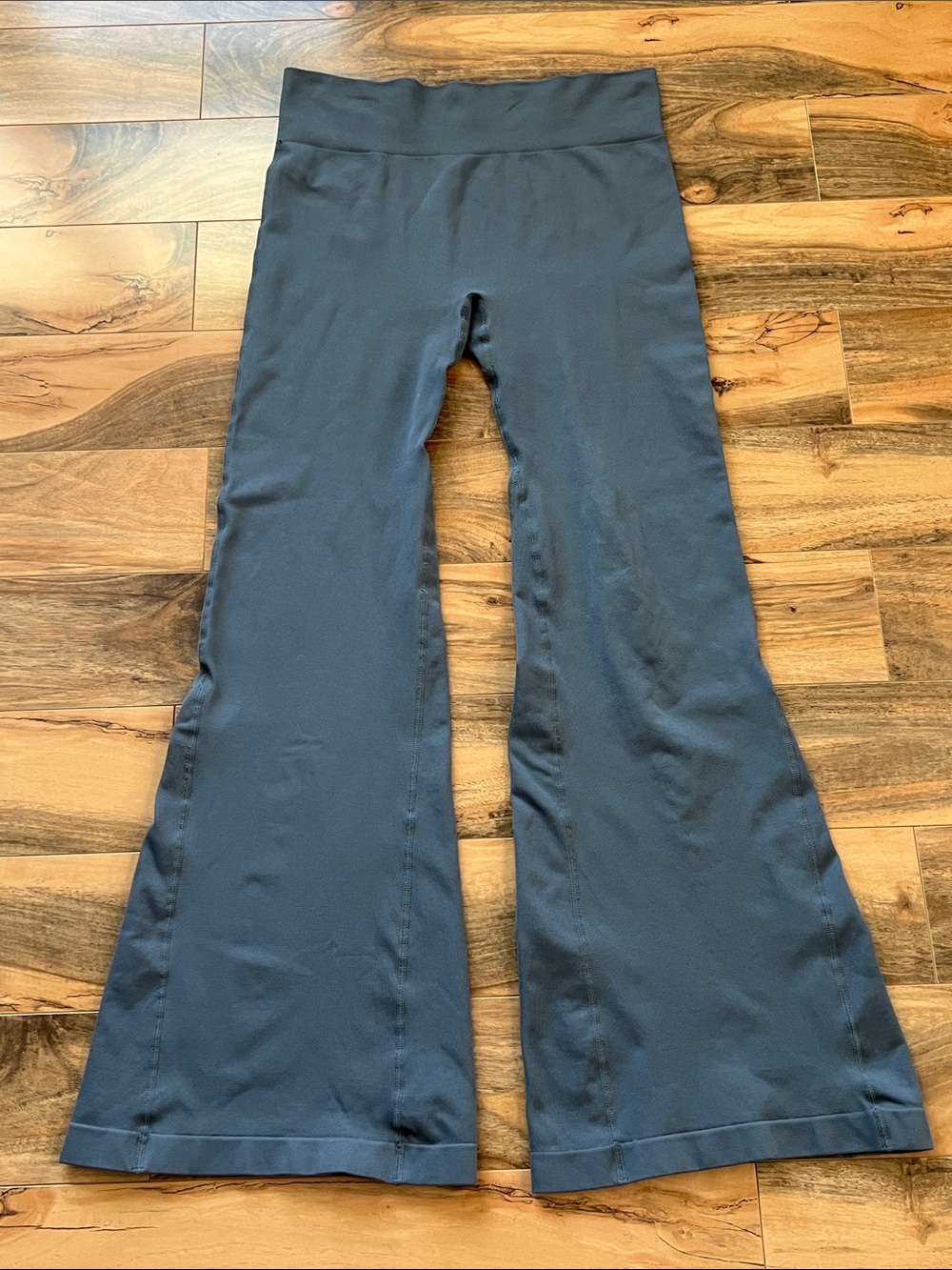 OQQ Women’s XL Gray Ribbed Flare Leggings High Waist Yoga Pants Athleisure
